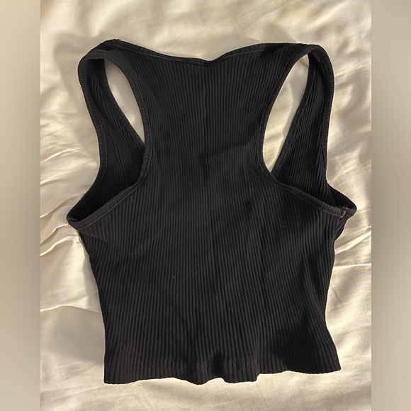SHEIN Black Ribbed V-Neck Racerback Tank - Picture 2 of 3